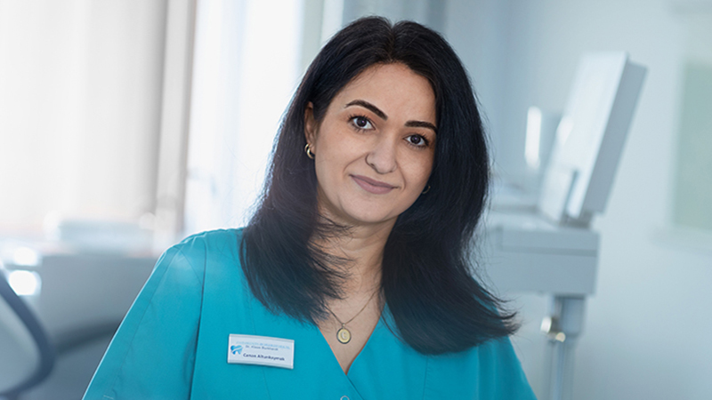 02_Frau_Canan_Altuncaymak_PBO7991_800x400